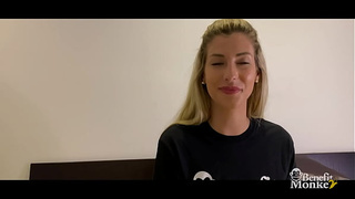 Amateurs Lovers - Shona River Me tells me about her experiences and ends up masturbating | Benefit Monkey