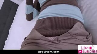 Alluring Mom Finds Stepsons Desires to Fuck